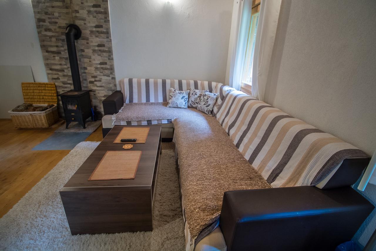 Cabin House Hidden Nest Mostar Buitenkant foto